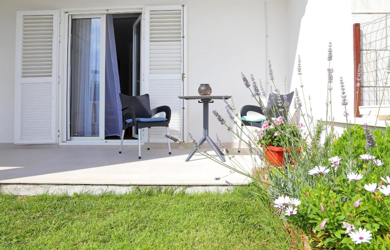 Apartmani Krmek Млини Екстериор снимка